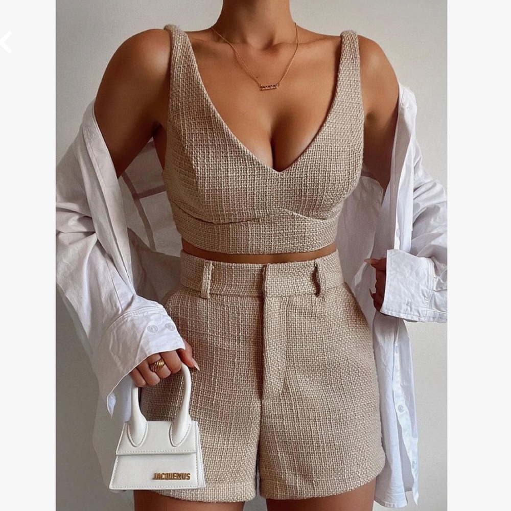 LAST DAY ON POSH Showpo Melbourne Twill Two Piece Short Set in Stone Size US 6